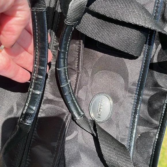 Coach Black Signature Tote - Picture 11 of 16